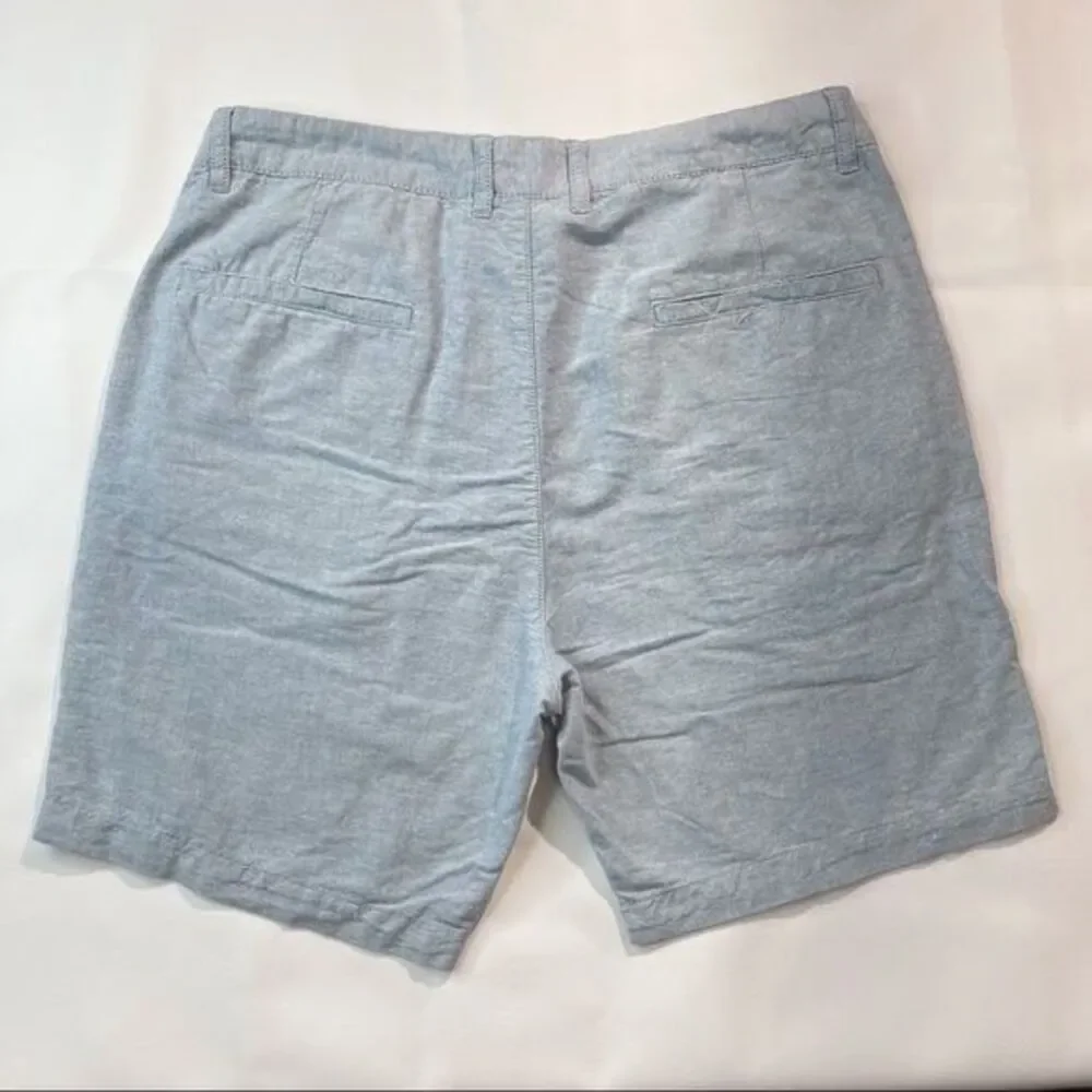 H&M LOGG Mens light blue Cotton chino shorts Sz 34